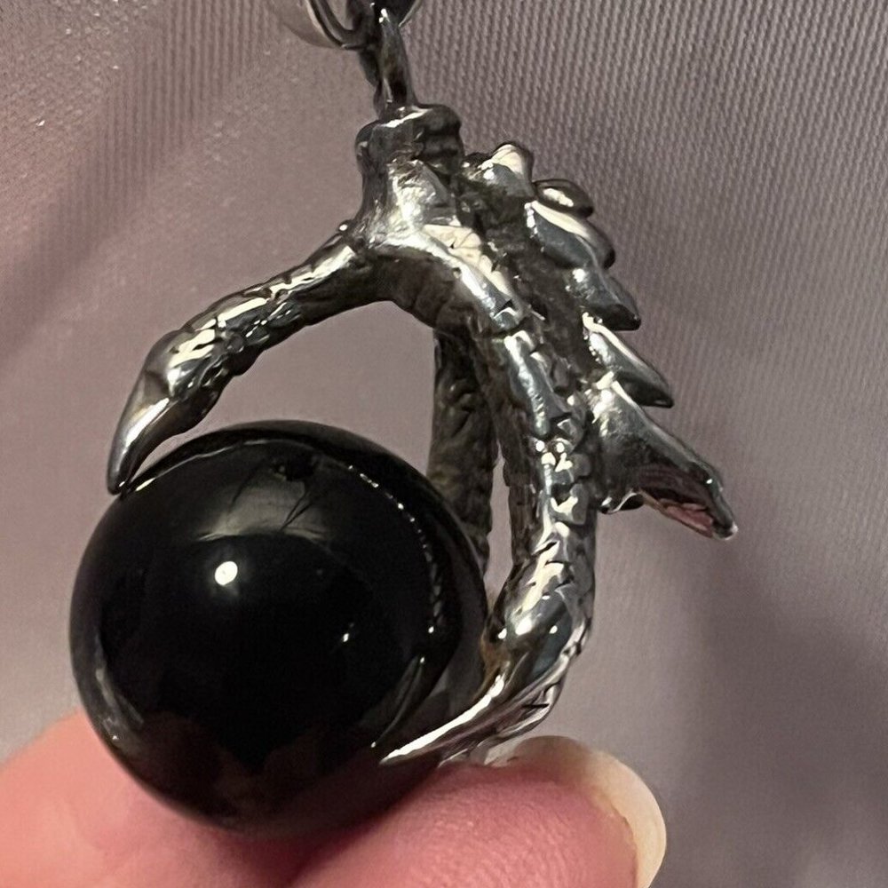 DINOSAUR/DRAGON/BIRD CLAW/TALON PENDANT W/ FAUX ROUND BLACK STONE